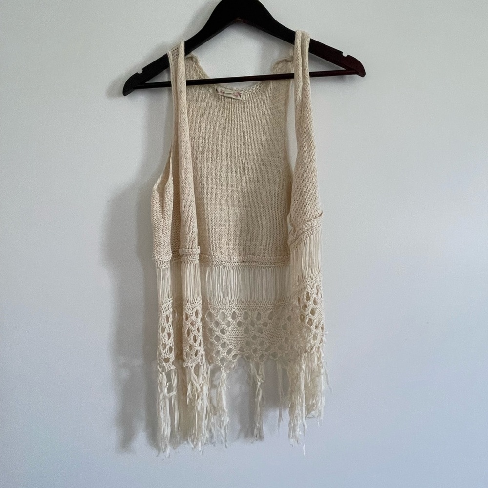 So cute cardigan!
